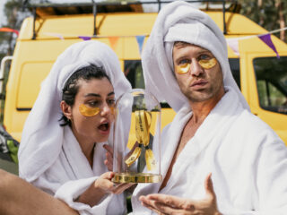 Wil jij naar 8 festivals deze zomer? Strijd mee voor het 3FM Gouden Festivalbandje!