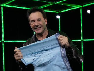 Maak kans op de onderbroek van Gerard Joling