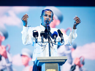 Stromae over het verhaal achter al zijn videoclips