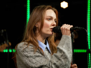 The Indien bezorgt met 'Bobby' kippenvel in de 3FM Live Box