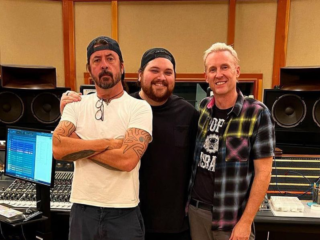 Josh Freese mee op tour als nieuwe drummer Foo Fighters