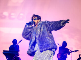 BKS23: Oscar and the Wolf op de roze discowolk