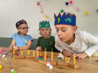 Jelte (9) bouwt feestjes voor zieke naamgenoot Jelte (4)