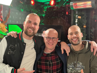 Voor 50.000 euro gaan Barend en Wijnand kaal voor Stichting ALS Nederland