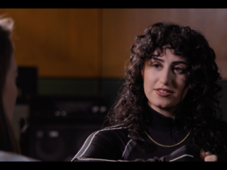 Naaz: "Door de liedjes die ik schrijf, besef ik wat ik echt wil"