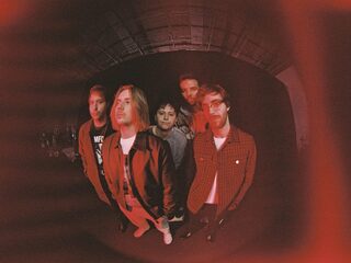 Nothing But Thieves pakt de 3FM Megahit met 'Life's Coming In Slow'