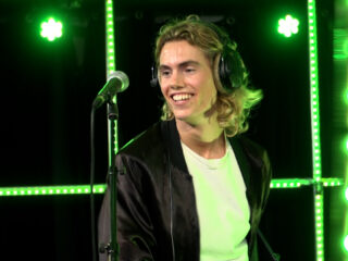 Ritse beukt er op los in de 3FM Live Box