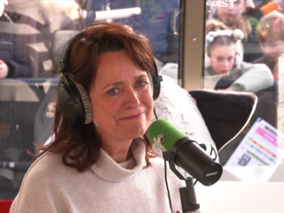 Moeder van overleden Isabelle (16) eert haar tijdens 3FM Serious Request