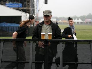 Verbod op plastic wegwerpbekertjes op festivals in 2024