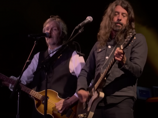 Dave Grohl en Paul McCartney treden samen op tijdens Glastonbury