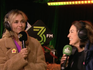 Ambassadeur van Het Vergeten Kind Wendy van Dijk kwam langs bij het Glazen Huis