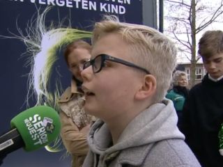 Vergeten kind Deen (11) brengt donatie aan 3FM Serious Request