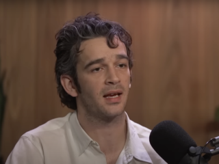 3 wijze lessen uit het interview met Matty Healy (The 1975) van CBC