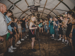 37 nieuwe namen voor Best Kept Secret 2024: o.a. Merol, Hiqpy, en Lambrini Girls