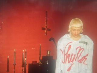 “Why Not???”: Joost Klein blijft verrassen maar blijft vooral zichzelf