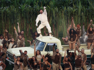 Bad Bunny viert met Halftime show de Latijns-Amerikaanse cultuur, verbinding en samenhorigheid
