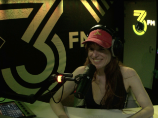 MEROL opent de feeksenzomer met nieuw album: “Dit gaat iedereen aan, niet alleen vrouwen!”