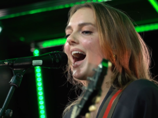 The Indien in de 3FM Live Box met 3FM Megahit 'Stay'