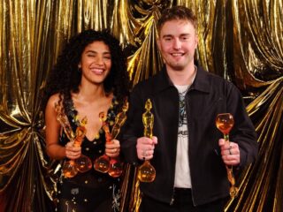 Sam Fender en Olivia Dean verdienen met 'Rein Me In' hun gezamenlijke 3FM Megahit