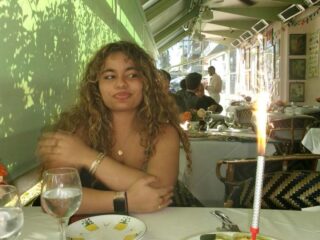 Bella Kay pakt 3FM Megahit met ‘Iloveitiloveitiloveit’