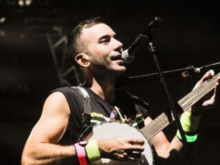 Sufjan Stevens getroffen door spierziekte: moet opnieuw leren lopen