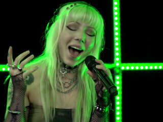 Yaro Mila confronteert bindingsangst in de 3FM Live Box