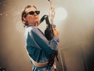 LL25: The Beaches vieren de rommeligheid in zichzelf