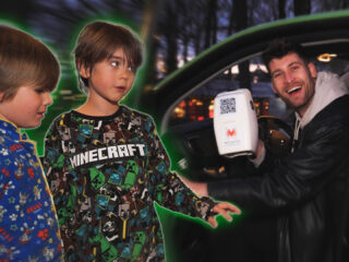 Julien gaat op collecte: Hoe vrijgevig is 't Gooi?