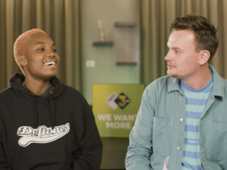 Arlo Parks tijdens exclusieve sessie: "I love to do something unexpected."