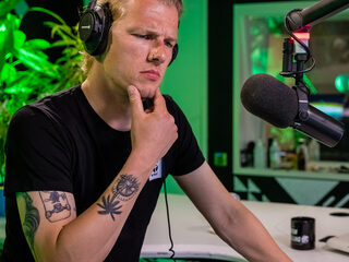 Ik was vandaag jaar oud toen ik ontdekte dat...