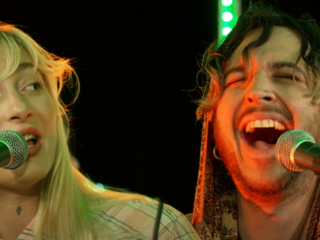 Oscar and the Wolf en S10 zorgen voor tranen met ‘Safe and Sound’ in de 3FM Live Box