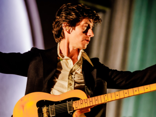 Arctic Monkeys kondigt nieuw album 'The Car' aan