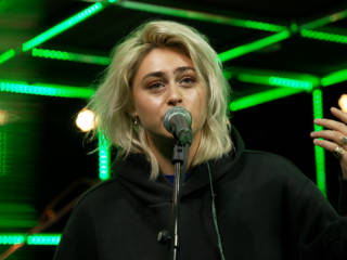 3FM Talent Bente met Beste Zangers-viral 'Kan je me zien' in de 3FM Live Box