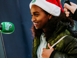 Vergeten Kind B'shina langs bij het Glazen Huis