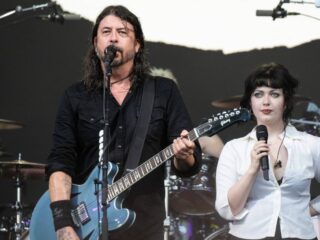 Dave Grohl speelt samen met dochter Violet een indrukwekkende cover van Nirvana