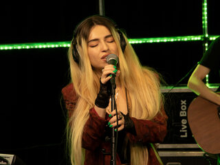 Wereldster in spé Eyelar bij Sanders Vriendenteam