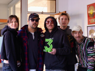 Goldband verrast Maan met eerste 3FM Award: Schaal van Rigter