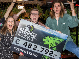 De tweede tussenstand van 3FM Serious Request: €482.792,-