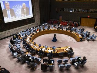 Waarom Poetin zijn troepen naar Oost-Oekraïne stuurt
