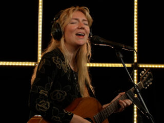 Jana Mila met fenomenaal optreden in de 3FM Live Box