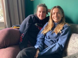 Xena (33) filmde het euthanasietraject van Karo (29): "Haar psychisch lijden was te groot"