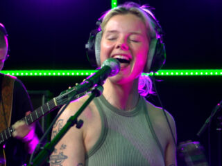 Loupe betovert de 3FM Live Box met ‘It’s Getting Wild, Getting Older’ en 'My Hands’