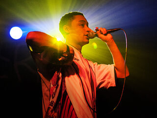 Hoe 3FM-luisteraar Cato al boerend te horen is op Loyle Carners nummer 'The Seamstress'