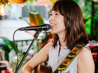 MEAU speelt 'Dat Heb Jij Gedaan' in het Glazen Huis