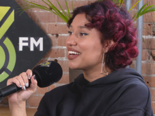 Singer-songwriter RAYE over haar tour: "These shows aren't about making money at all"