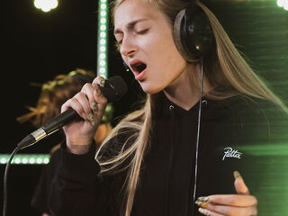 Voor je oma, buurvrouw, oom en vader die S10 nog niet kent