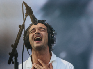 The 1975 beëindigt Aziatische tour na ophef over kus