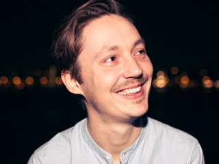 ESNS22: Timo Pisart (3voor12) wint de Pop Media Prijs