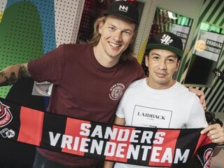 Laidback Luke houdt ALTIJD één vaste tijdzone aan
