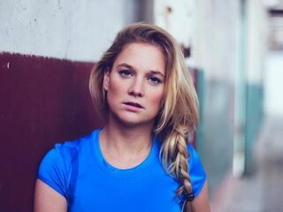 Francien: "Je moet je niet schamen als je naaktfoto verspreid wordt"